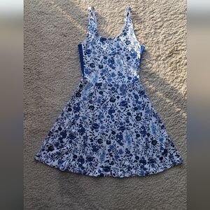 H&M Blue and White Patterned Dress